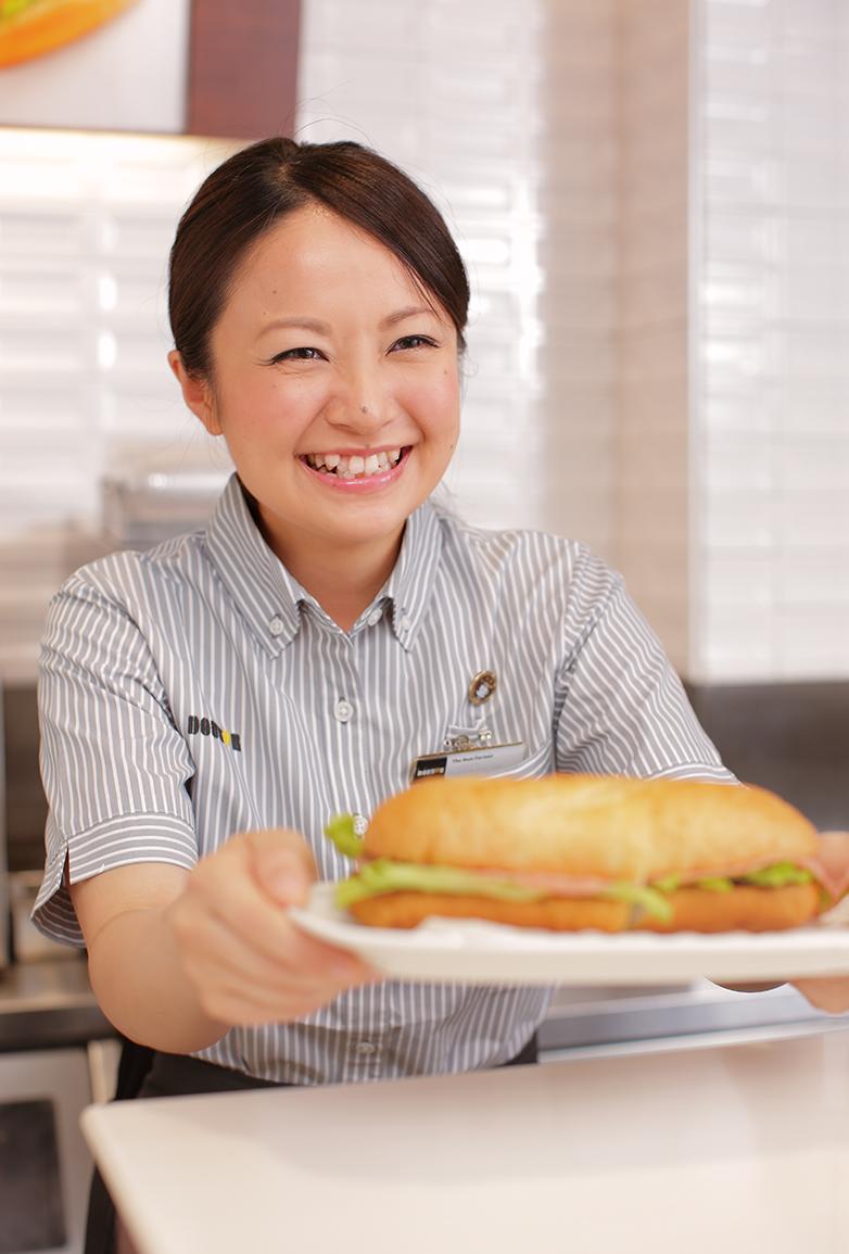 【泉佐野市高松東】朝、または夜中だけ。朝は時短OK。ドトールで働こう♪